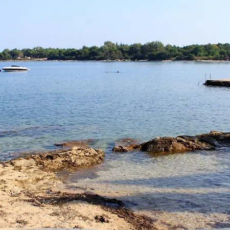 With Parking Space Basanija, Umag - 27178 Lägenhet Bašanija